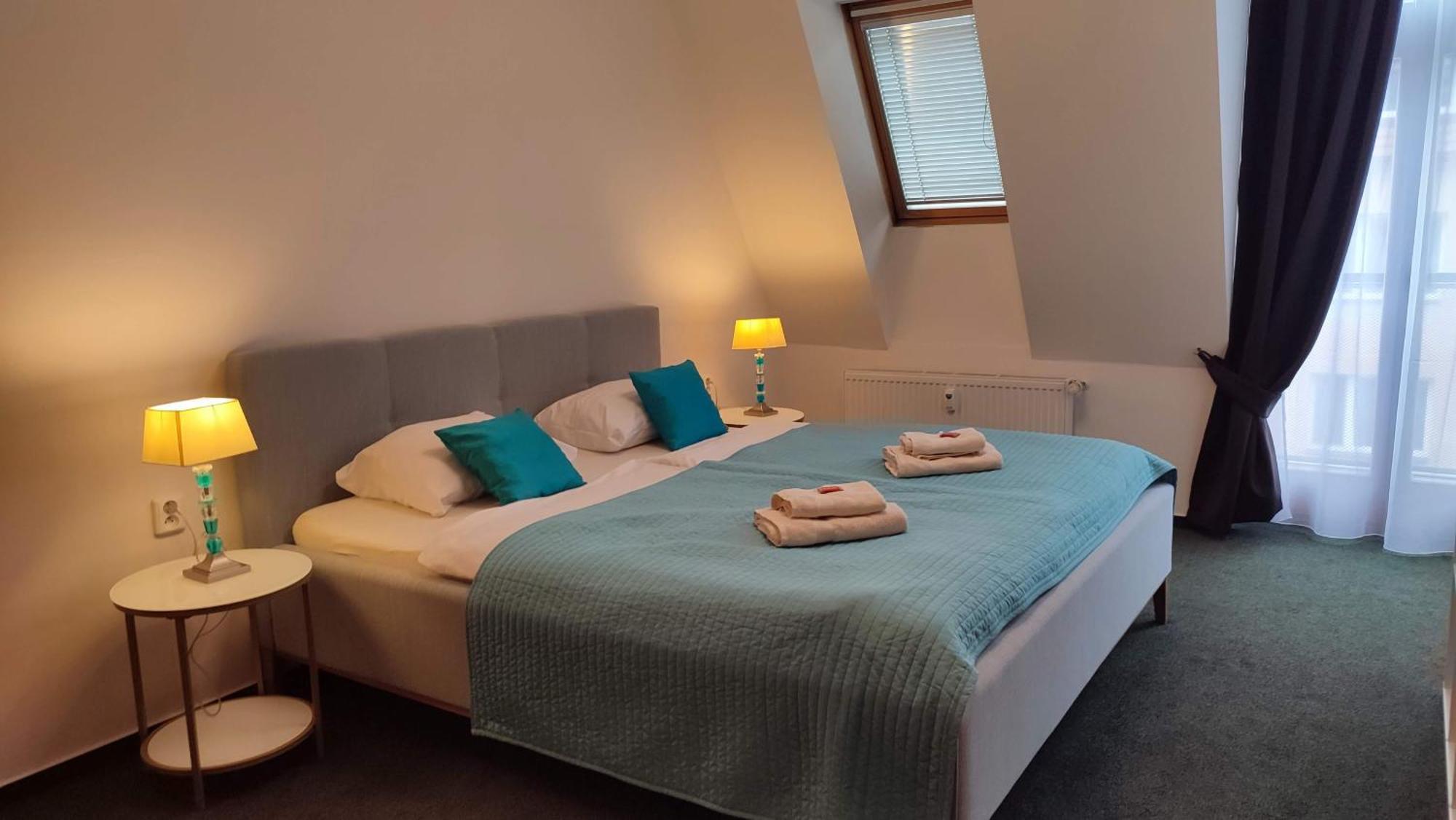 Apartmany Marco Shipping Ceske Budejovice Ngoại thất bức ảnh