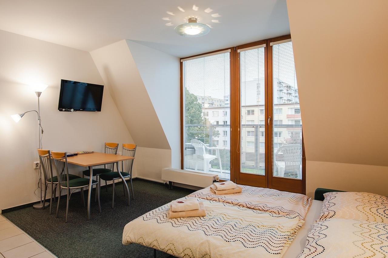 Apartmany Marco Shipping Ceske Budejovice Ngoại thất bức ảnh